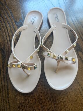Steven New York Women's Nude Studded Flip Flop Sandals 6.5